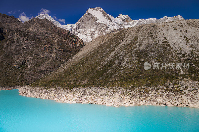 拉古纳帕隆(Paron lagoon)和斯诺佩带布兰卡的Cordillera——斯卡米什，秘鲁安第斯山脉